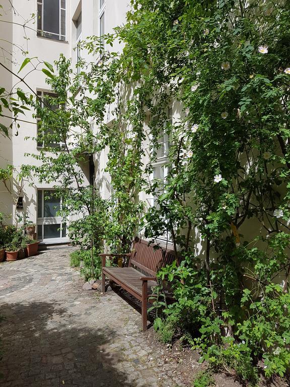 ברלין Gastein By Rockchair Apartments L Superhost Status L 2 Bedrooms Boxspringbeds 1,5 Bathrooms - Cozy Family & Business Flair Welcomes You! מראה חיצוני תמונה