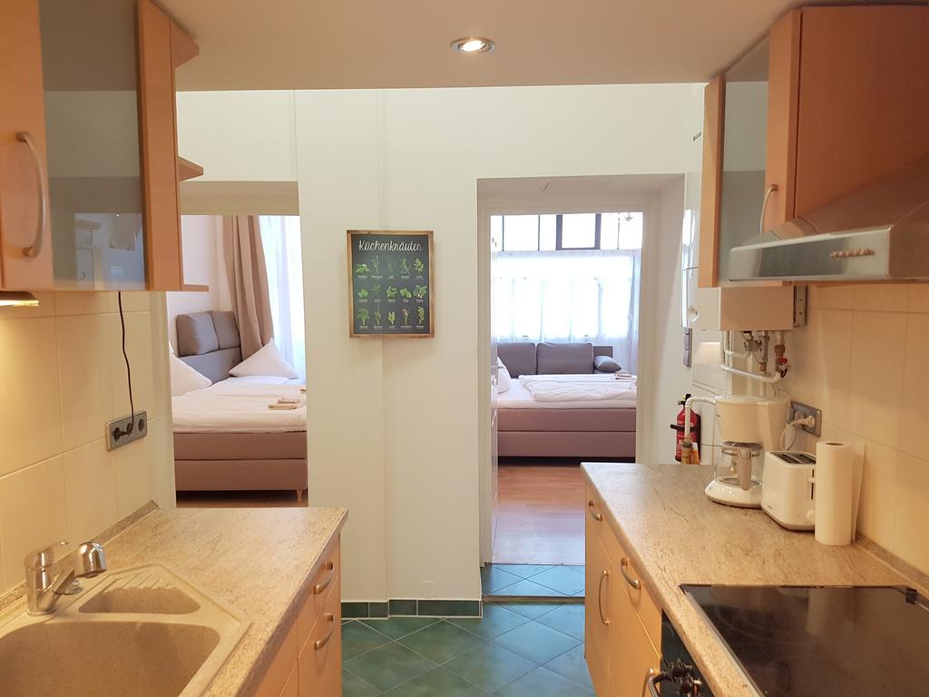 ברלין Gastein By Rockchair Apartments L Superhost Status L 2 Bedrooms Boxspringbeds 1,5 Bathrooms - Cozy Family & Business Flair Welcomes You! מראה חיצוני תמונה