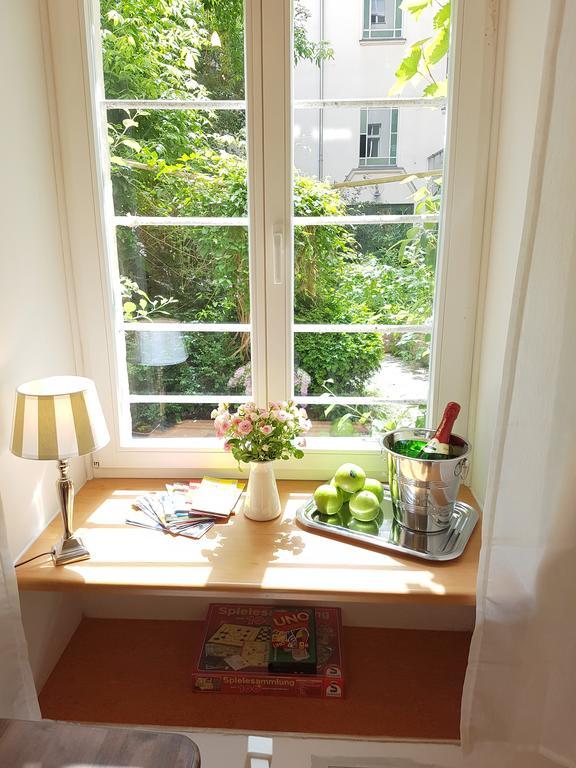 ברלין Gastein By Rockchair Apartments L Superhost Status L 2 Bedrooms Boxspringbeds 1,5 Bathrooms - Cozy Family & Business Flair Welcomes You! מראה חיצוני תמונה